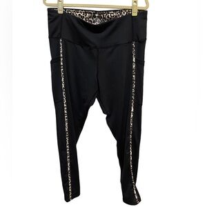 Bucee’s- leopard print stripe / black yoga pants / leggings - size XL - NWOT